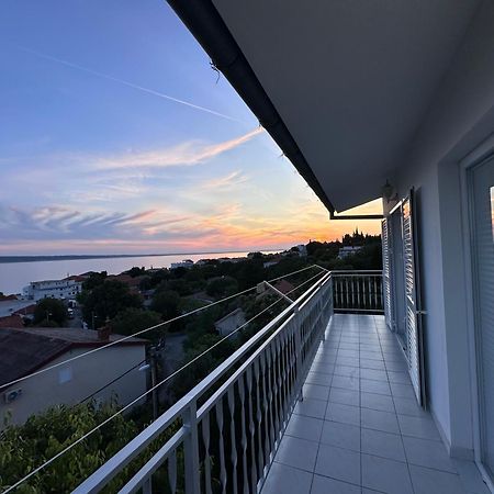 Apartmani Starigrad Paklenica - Danijel Ngoại thất bức ảnh