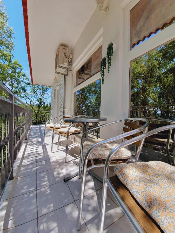 Apartmani Starigrad Paklenica - Danijel Ngoại thất bức ảnh