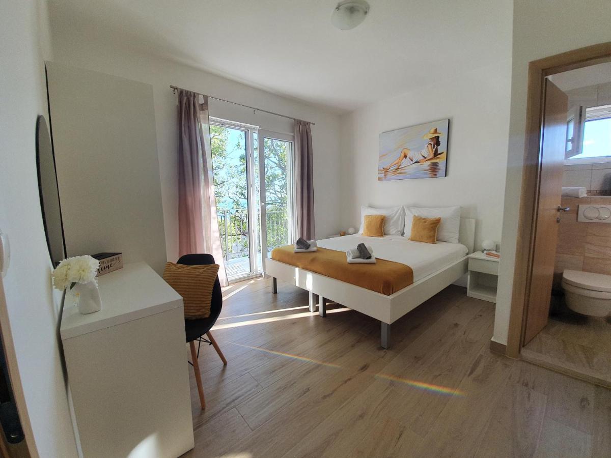 Apartmani Starigrad Paklenica - Danijel Ngoại thất bức ảnh