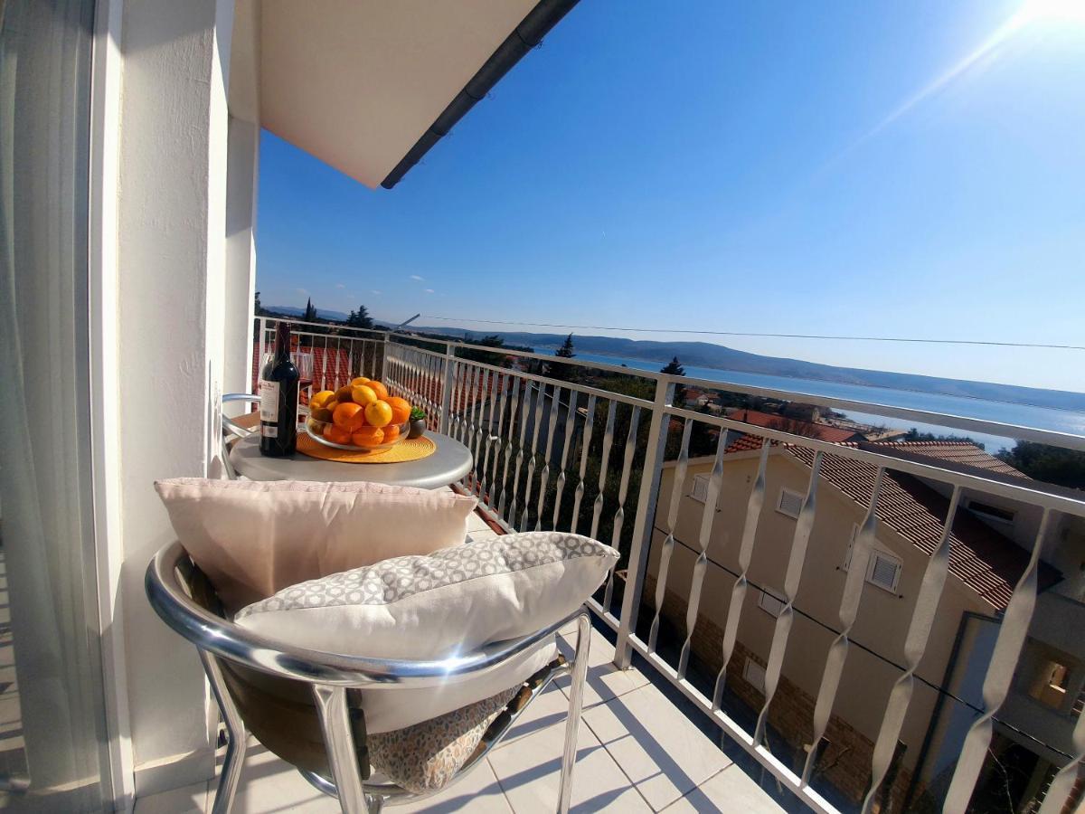 Apartmani Starigrad Paklenica - Danijel Ngoại thất bức ảnh