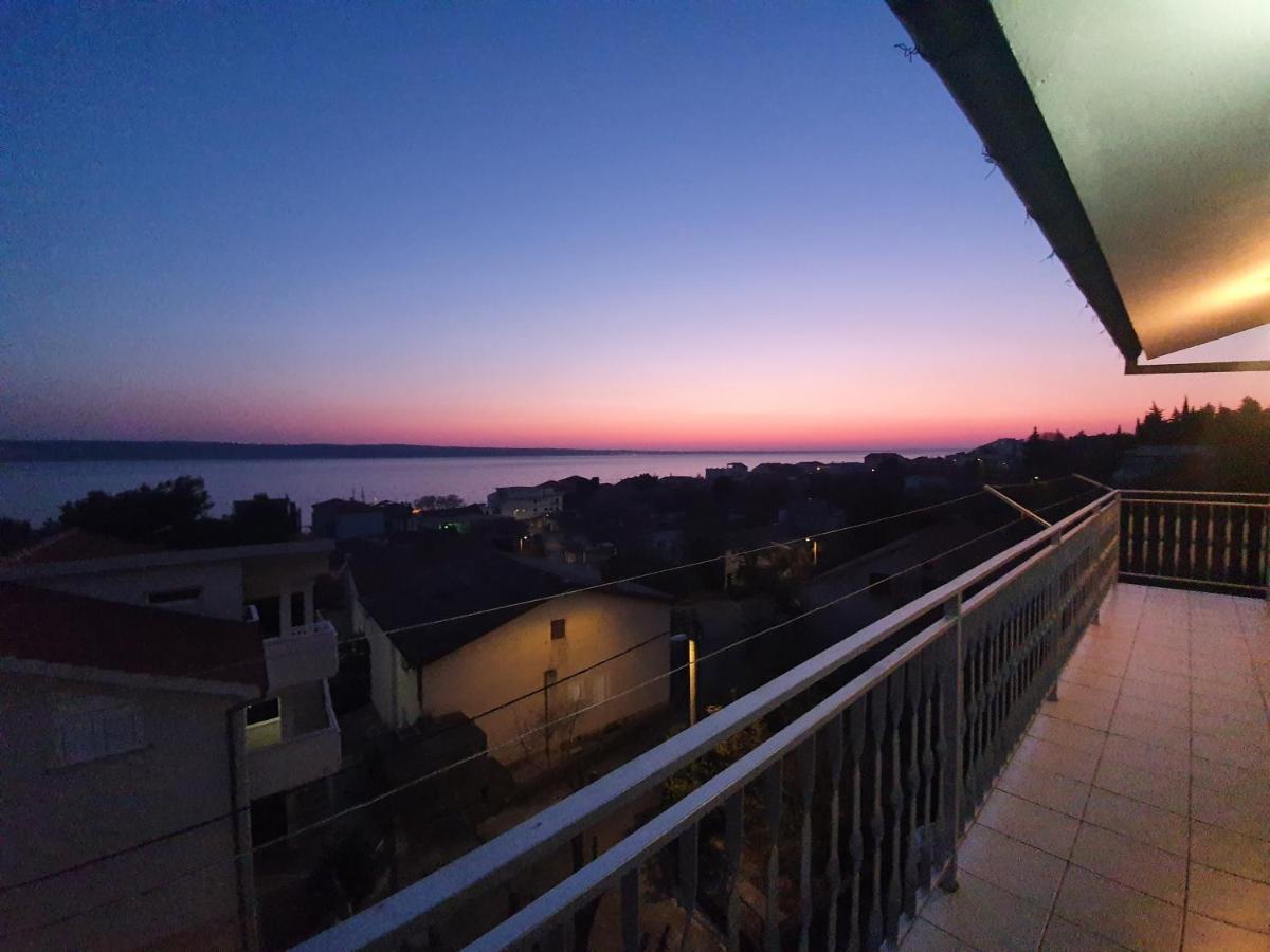 Apartmani Starigrad Paklenica - Danijel Ngoại thất bức ảnh