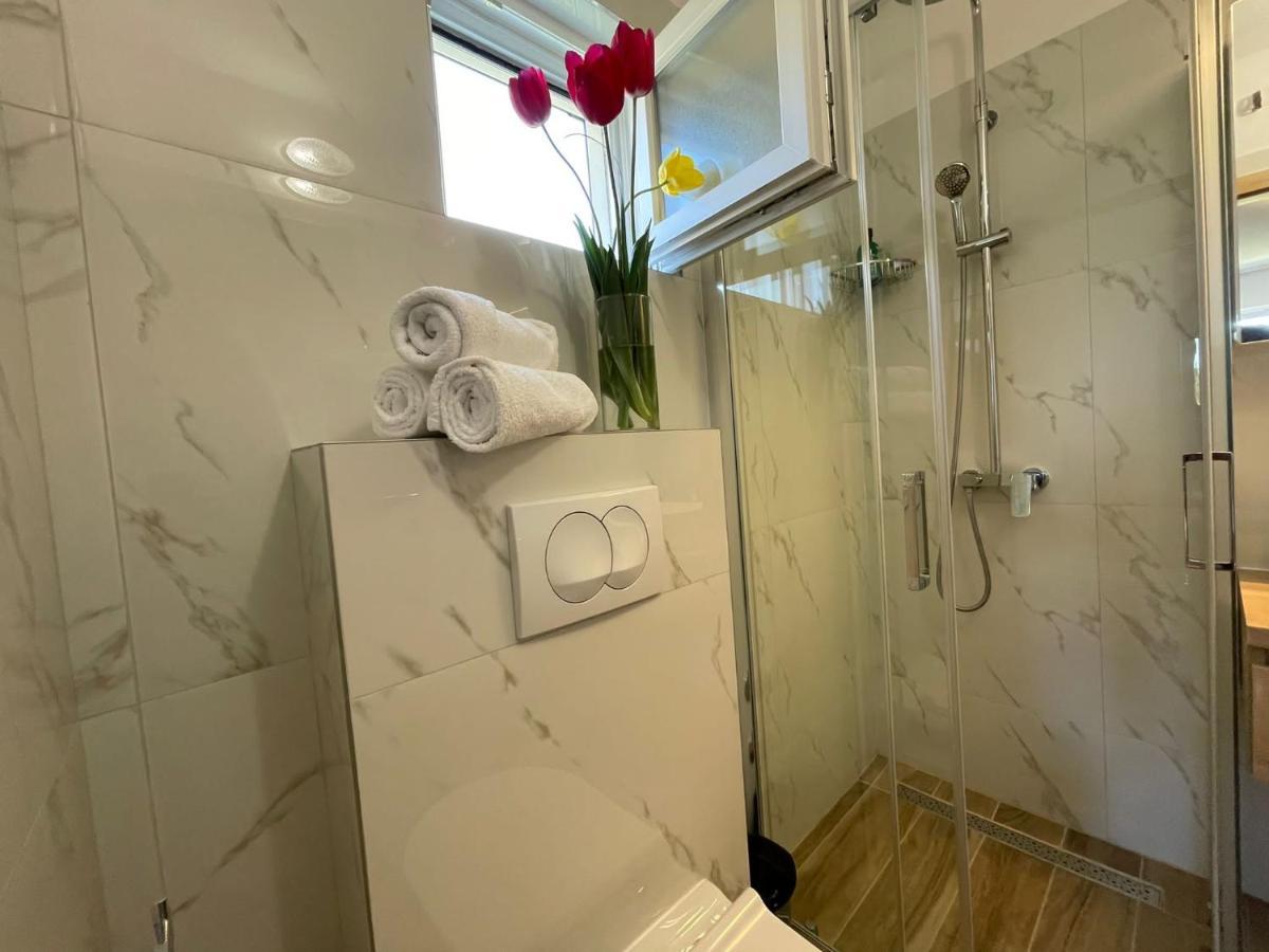 Apartmani Starigrad Paklenica - Danijel Ngoại thất bức ảnh